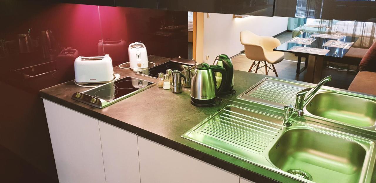 Orion Apartman Sárvár Buitenkant foto